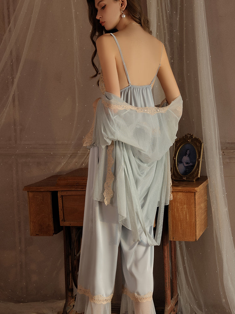 Ensemble pyjama long en satin et dentelle 