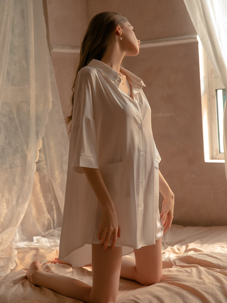 Chemise de nuit boutonnée surdimensionnée Chic Simplicity 