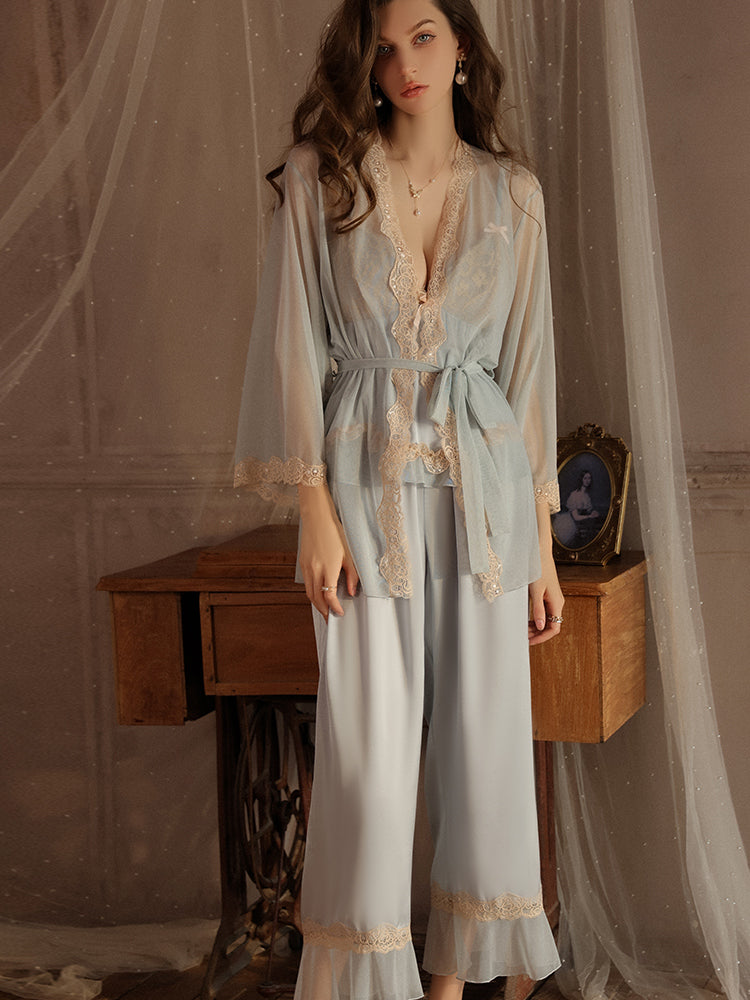 Ensemble pyjama long en satin et dentelle 