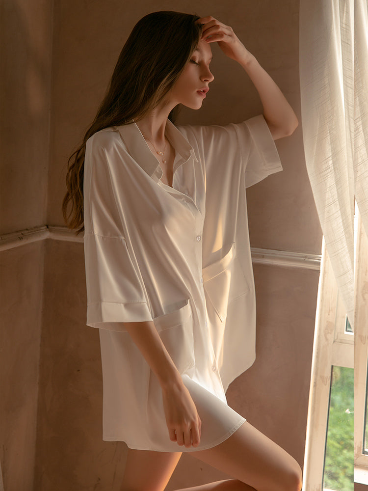 Chemise de nuit boutonnée surdimensionnée Chic Simplicity 