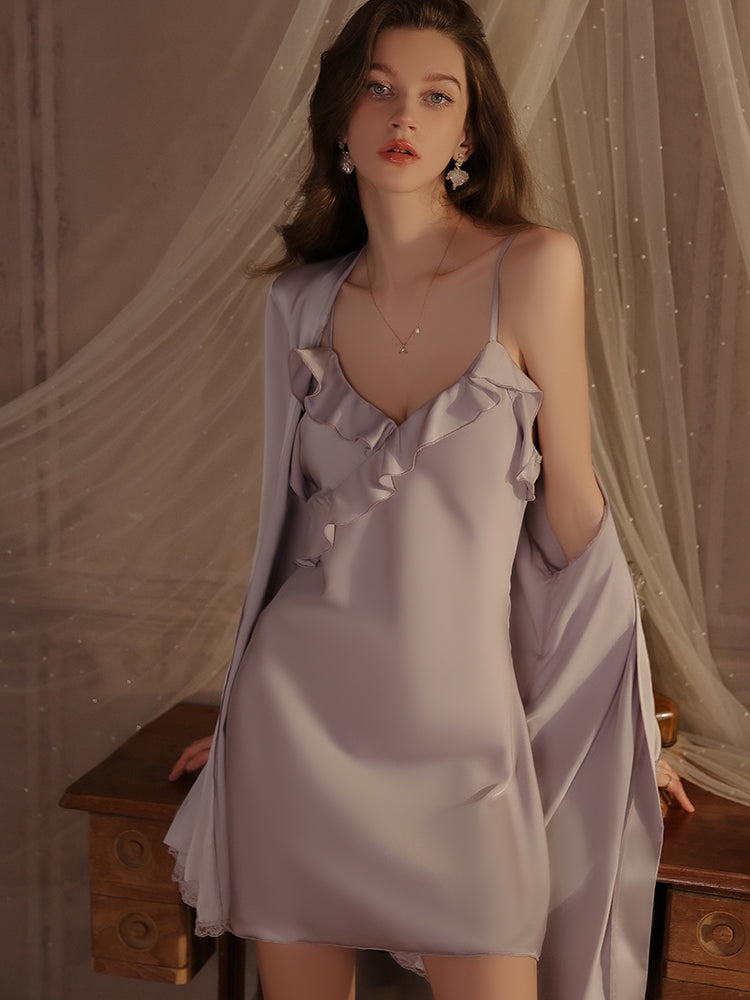 Robe nuisette à volants en satin 