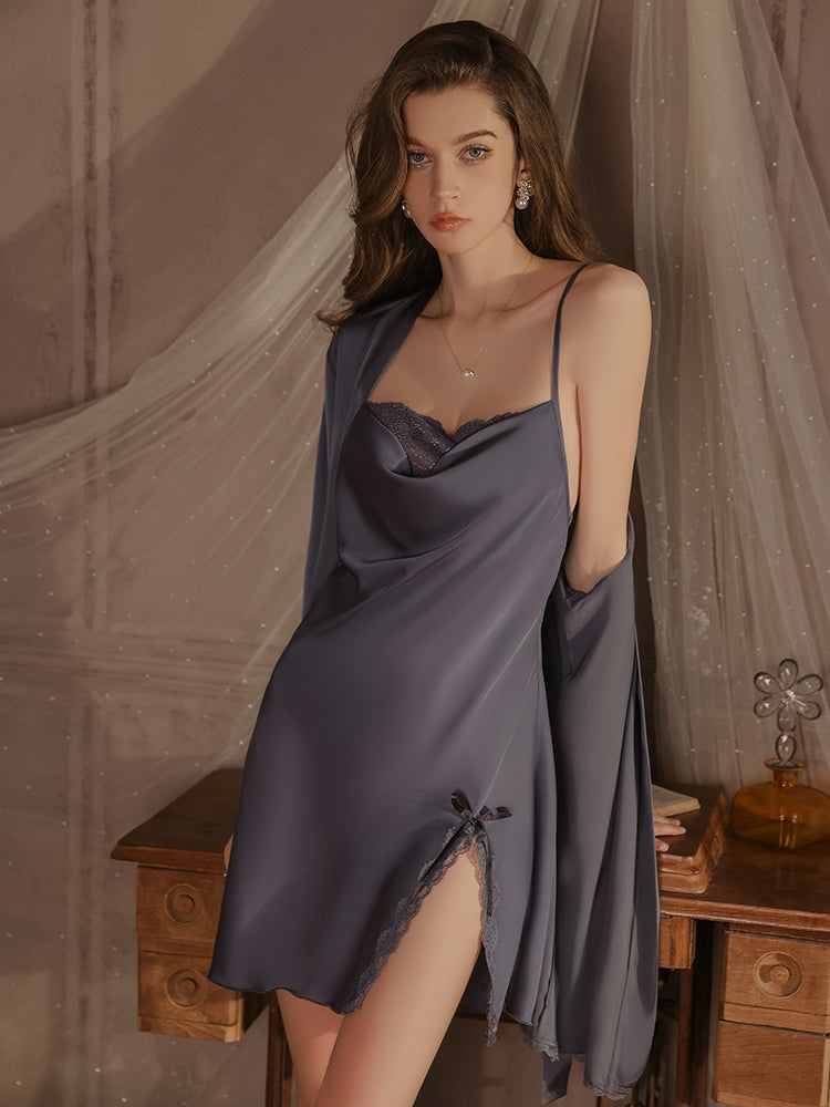 Robe nuisette élégante en satin avec détails en dentelle