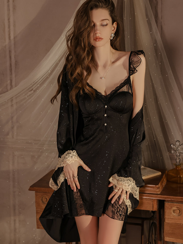 Robe nuisette en satin avec détails en dentelle Serenity