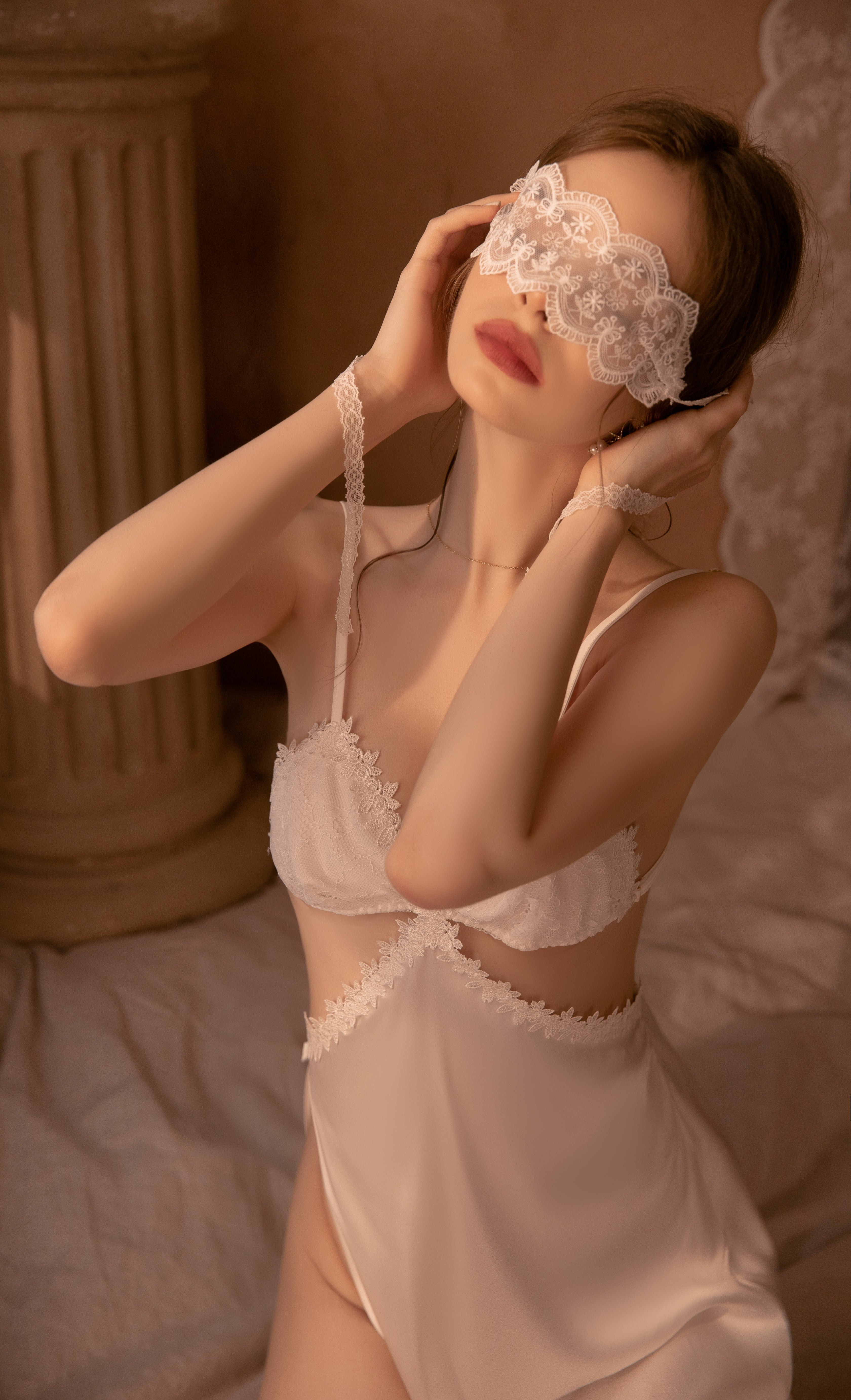 Mystique Lace Blindfold