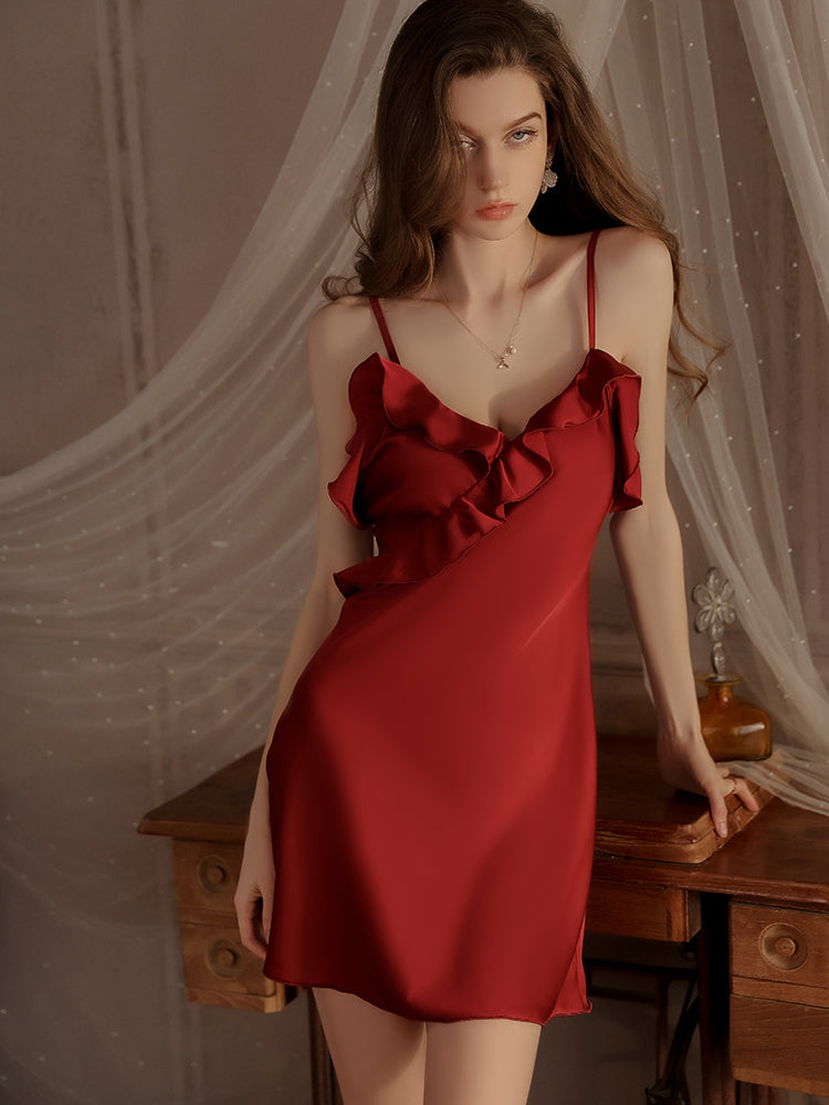 Robe nuisette à volants en satin 