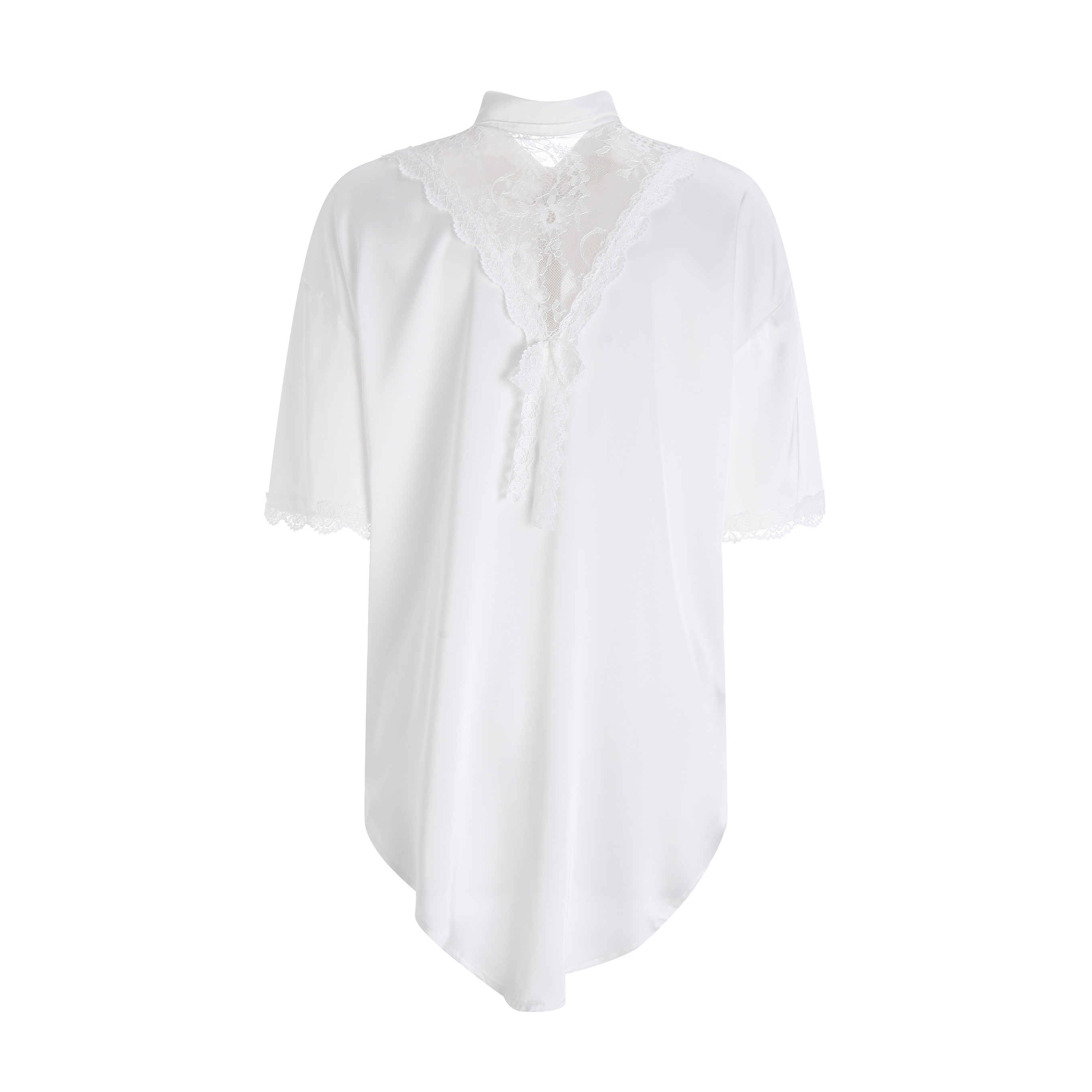 Chemise blanche avec détails en dentelle 